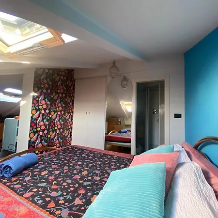 And Mezzanine Skylight Oda ve Kahvaltı 3*